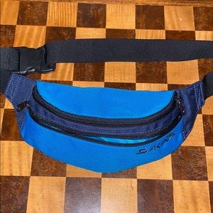 Dakine Fanny pack